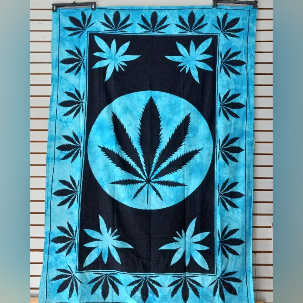 Tapestry Canibus Banner Fabric 6 1/2 -4 1/2  Made in India 💙
